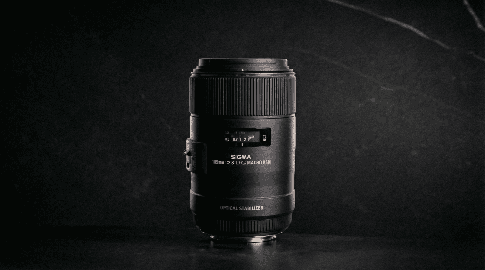 Sigma 105mm f/2.8 EX DG Macro OS HSM
